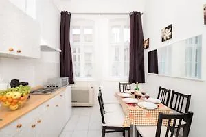 Like Home - Opera Apartments Budapest