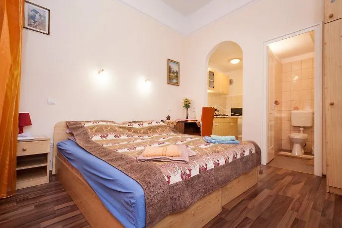 Like Home - Opera Apartments Budapest Magyarország
