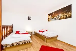 Like Home - Opera Apartments Budapest 0*,  Magyarország